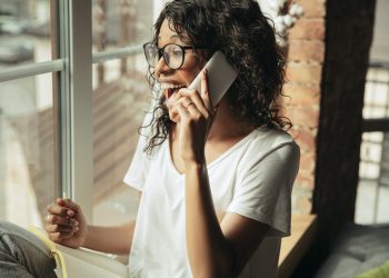 Why On Hold Messages For Business Are Essential for Every Industry