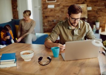 How Late Payments Affect Your Credit Score and Ways to Avoid Them