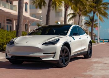 Tesla’s stock is sliding – is this the beginning of an end?