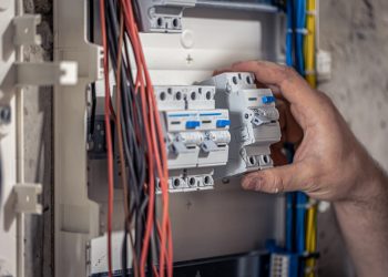 Local Electrician in London – Reliable Electrical Solutions for Homes & Businesses