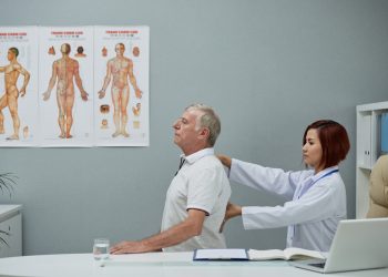 Can Chiropractic Adjustment Improve Neck Mobility and Reduce Pain?