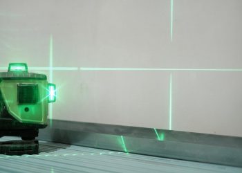 Different Types of Level Sensors: Submersible Level Sensors, contactless level transmitters