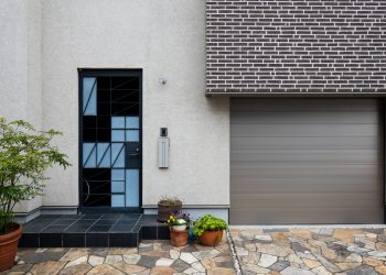 Garage Door Cable Repair Los Angeles: Everything You Need to Know