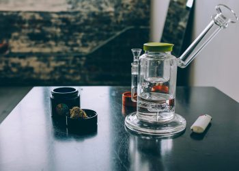 The Ultimate Bong Buying Guide by The Bong Baron Published: June 23, 2023