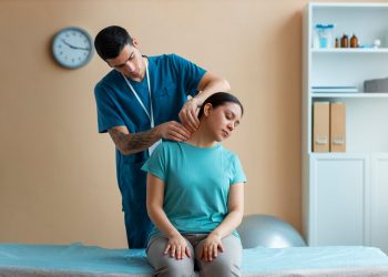 Why More Pickering Residents Are Turning to Physiotherapy and Chiropractic Care