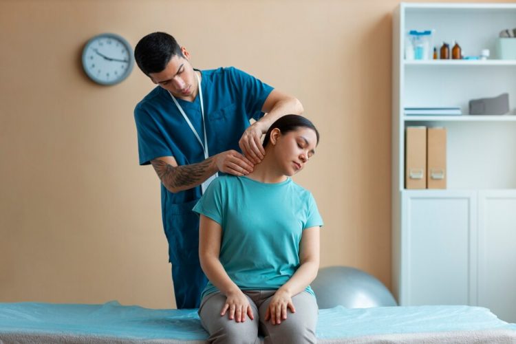 Why More Pickering Residents Are Turning to Physiotherapy and Chiropractic Care