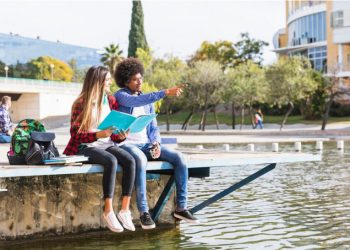 The Ultimate Guide to Entertainment in Lake Mary, Florida: Where Orlando Meets Small-Town Charm