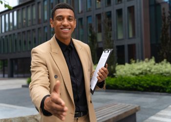 Top Benefits of Hiring a Palm Beach Estate Manager