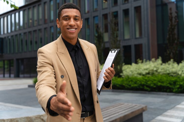 Top Benefits of Hiring a Palm Beach Estate Manager