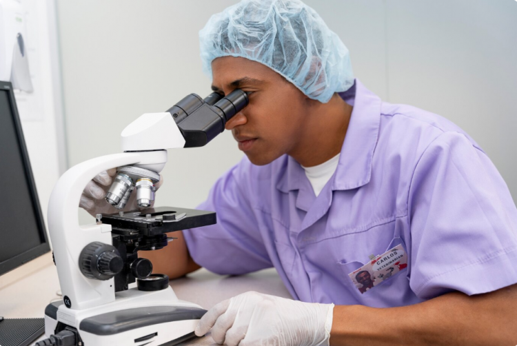 Targeted Cancer Treatment and Personalized Medicine: Revolutionizing Modern Oncology