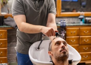 Barber vs Hair Salon in Singapore: How to Choose (with Orchard-area insider tips)