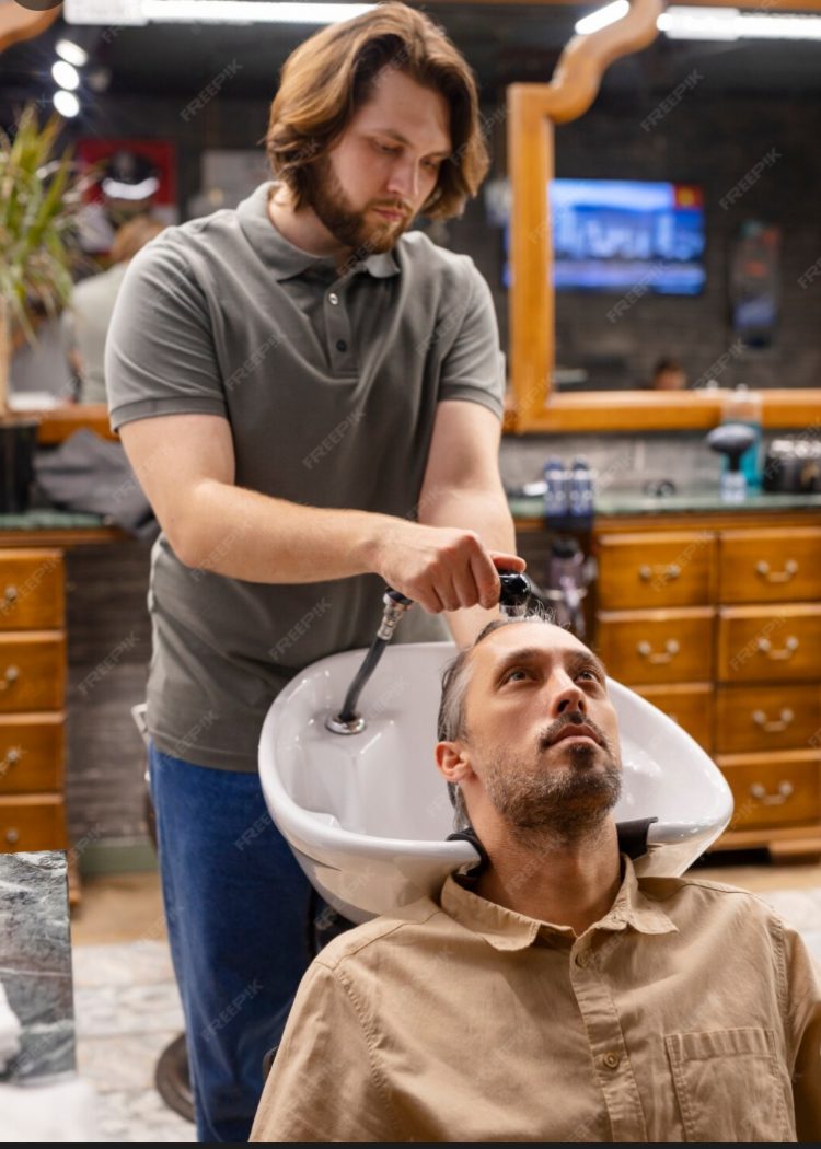 Barber vs Hair Salon in Singapore: How to Choose (with Orchard-area insider tips)