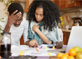 The High Price of Late Payments: Why Credit Insight Is Your Best Defense