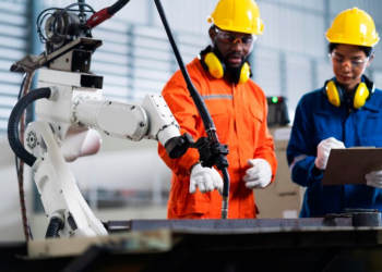 EA Robots and Prop Firm Trading: What Traders Should Know