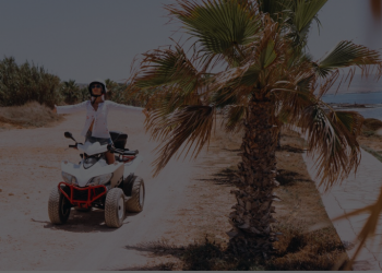 How Golf Carts Shape the Jaco Beach Experience