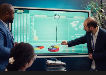 From Spreadsheet Chaos to One-Click Reports: How Power Query Transforms Finance Teams in the UAE