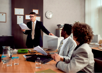 Understanding the Role of a Texas Criminal Defense Lawyer in High-Stakes Cases