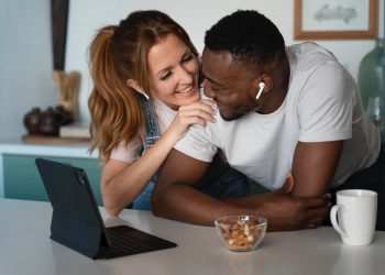 So, when it comes to love, which do you think is better – online dating or meeting people IRL?