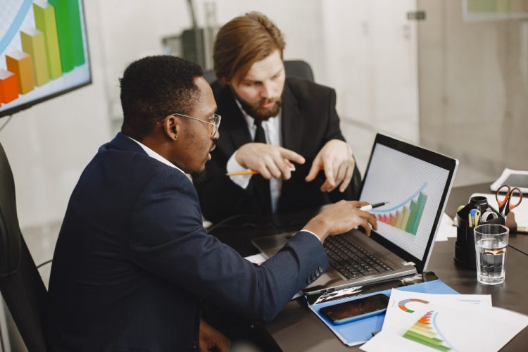 The Strategic Edge: How an IT Consultant Can Future-Proof Your Business & Boost Profit