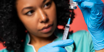 Are Syringes and Needles Available at Health Equipment Stores?