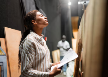 Between Silence and FabricHow Ilgary Studio Turns Poetry into Presence