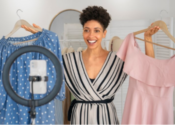 Shopping Locally vs. Online: Where to Find Your Unique Prom DressThe Great Dress Hunt