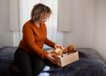 Choosing a Bereavement Gift That Honors Milestones With Care