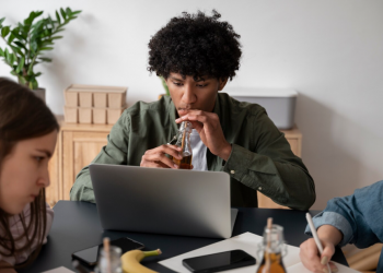 The Controversial World of Buying Liquid Mercury Online: What You Need to Know