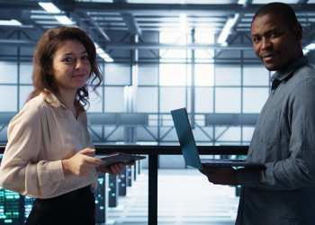 Oracle Recruiting Cloud and the Enterprise Data Challenge: Building a Scalable, Compliant Hiring EngineWhy Enterprise Hiring Still Struggles with Data