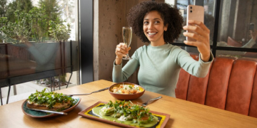 The New “Trendy” in LA Dining: Why Sherman Oaks Restaurants Are Getting the Vibe Right