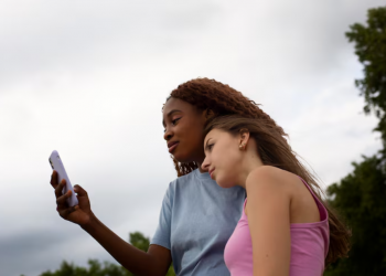 How Mobile Tech is Changing the Way We Watch Global Sports in 2026