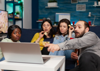 Best IPTV Services 2026: Why Smartiflix and Trimixtriangles Lead the Market