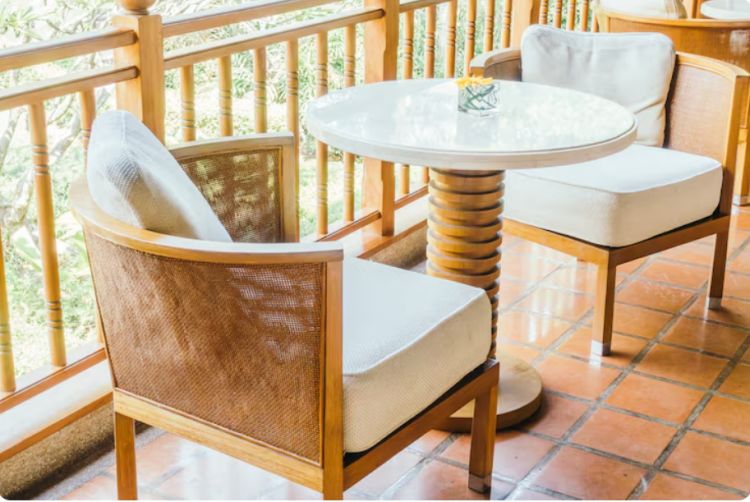 What are the Benefits of Aluminum Frame Outdoor dining Chairs with Cushions?