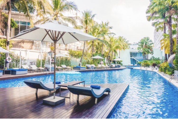 Luxury Pool Installations That Increase Sherman Oaks Property Value
