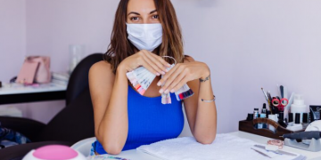 How Online Nail Training Is Opening New Career Opportunities in the Beauty Industry