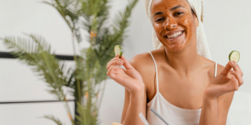 The Role of Hydration and Exfoliation in Maintaining Healthy Skin