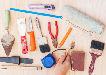 How to Build a Practical Repair Kit for a Rural Property